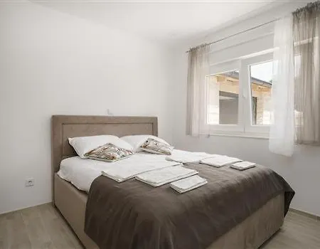 Apartmani Drage Apartment