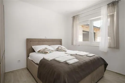 Apartmani Drage Appartement