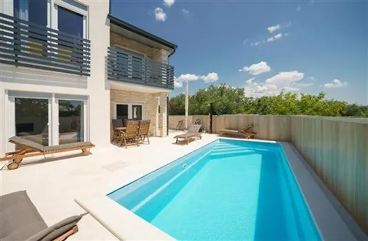 Apartmani Drage * Drage