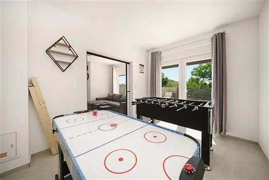 Apartmani Drage * Драге